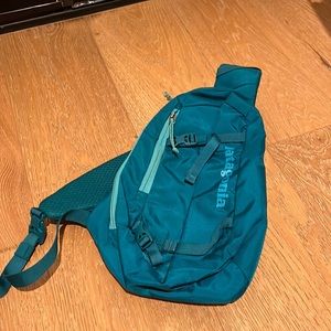 Patagonia teal crossbody satchel bag
